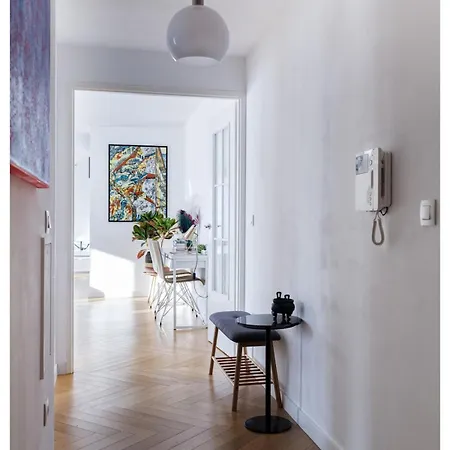 Elegant 4 Pieces Avec 2 Parking A 20 Min De Paris Et Apartamento *