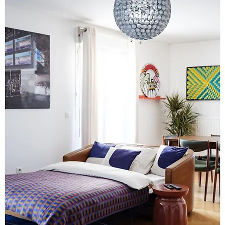 Elegant 4 Pieces Avec 2 Parking A 20 Min De Paris Et Apartamento